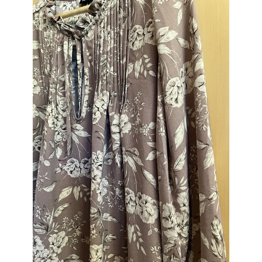 Torrid Peasant Sleeve Pintuck Blouse in Chic Floral Deep Taupe Women's Size 2 - Picture 6 of 13